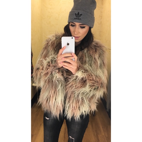 Willow & Clay Jackets & Blazers - Faux fur shaggy jacket